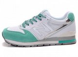 NewBalance新百伦996跑步鞋 白绿色 女