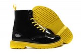 Dr. Martens马丁潮靴 2011新款漆光面头层皮黑黄 男女