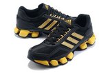 Adidas阿迪坦克 2012新款bounce轮二代跑鞋黑金 男