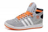 Adidas阿迪三叶草休闲板鞋 2012新款DECADE MID 时尚高帮红灰白 男