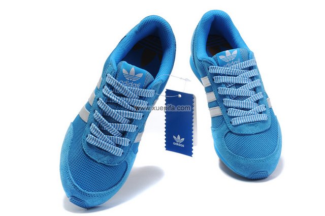 Adidas阿迪三叶草运动跑鞋 浅蓝色 女
