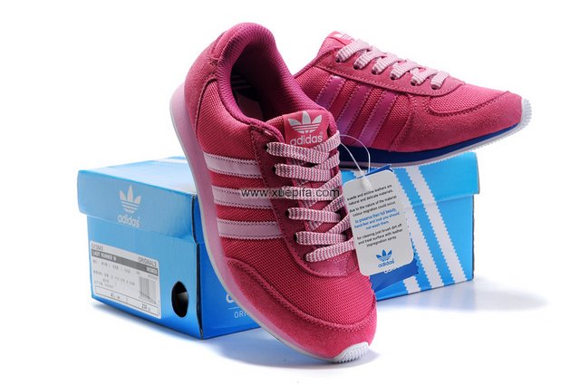 Adidas阿迪三叶草运动跑鞋 粉红色 女