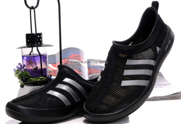 Adidas阿迪冲浪一代 休闲鞋2011夏季黑色 男