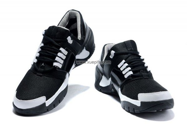 Nike耐克乔丹 2011新款训练鞋黑白 男