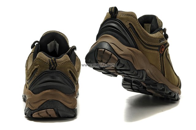 北脸登山鞋 全防水低邦卡其 男