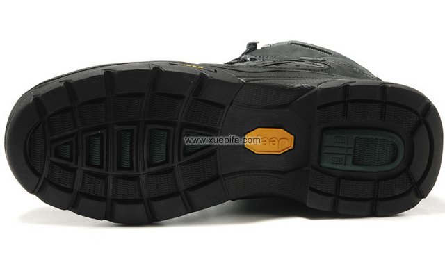 吉普登山靴 疯马皮防水袜套黑色 男