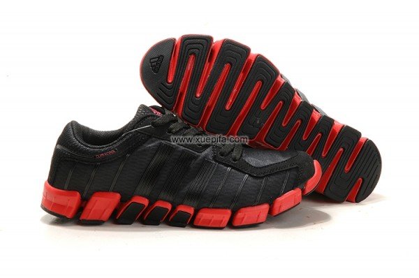 Adidas阿迪毛毛虫跑鞋 2011新款黑红 男