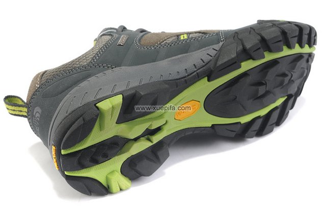 北脸登山鞋 头层磨砂皮灰色 男