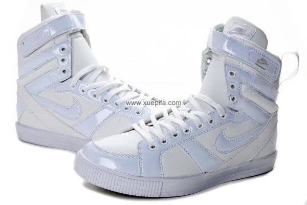 Nike耐克跳舞靴 2011新款潮流鞋白月高帮 女
