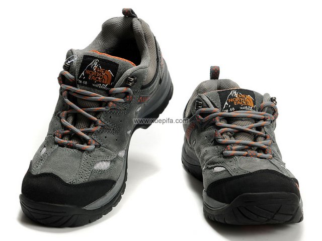 北脸登山鞋 防水标灰色 男