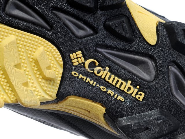 哥伦比亚登山鞋 2011新款灰黄色 男