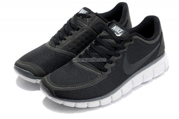 Nike耐克赤足跑鞋 2012新款5.0网面透气黑灰 男