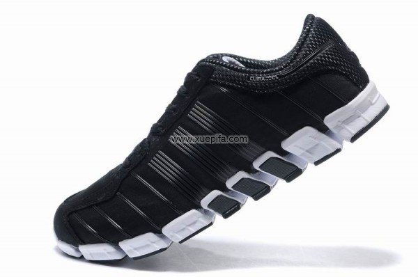 Adidas阿迪毛毛虫跑鞋 2011新款灰黑 男