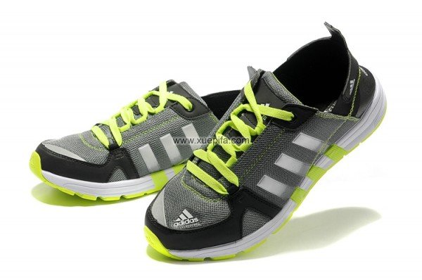 Adidas阿迪户外跑鞋 2012夏季爆款镂空户外灰黑绿 男
