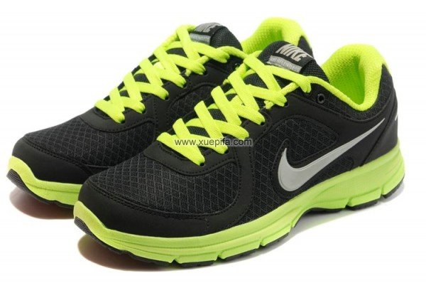 Nike耐克登月跑鞋 2012新款网面透气黑绿 男
