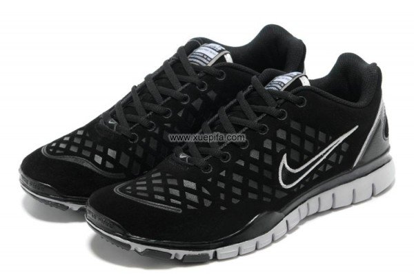 Nike耐克赤足跑鞋 2012新款FREE TR FIT反毛皮黑白 男