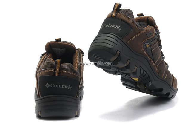 哥伦比亚登山鞋 2012低帮防水暗棕 男