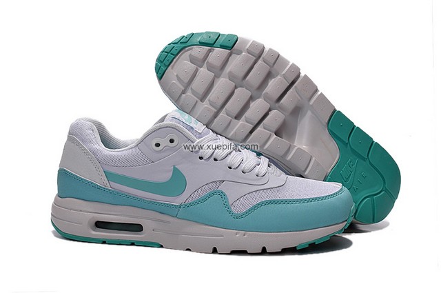 Air max跑鞋2015复刻 女