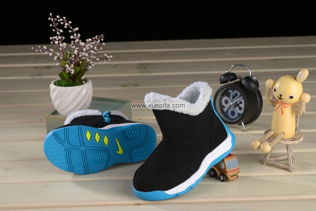 耐克童鞋雪地靴黑蓝 