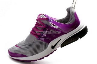 耐克王跑鞋 2010新款雕刻紫灰 女