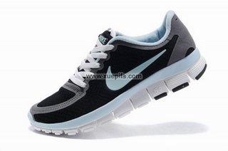 Nike耐克赤足跑鞋 2011新款5.0网面黑蓝 女