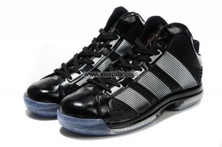 Adidas阿迪霍华德篮球鞋 2011新款疾速乘双战靴黑银 男