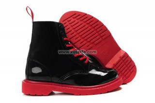 Dr. Martens马丁潮靴 2011新款漆光面头层皮黑红 男女