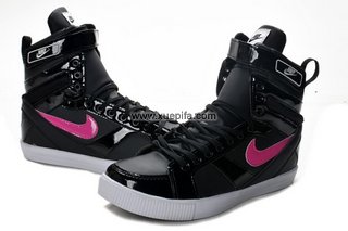 Nike耐克跳舞靴 2011新款潮流鞋黑粉红高帮 女