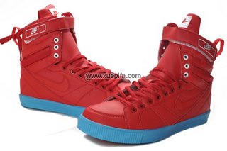 Nike耐克跳舞靴 2011新款潮流鞋绛红色高帮 女