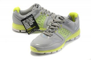 Nike耐克赤足跑鞋 2012新款全能训练灰绿 女