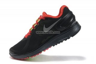 Nike耐克登月跑鞋 2012新款4.5代超轻透气减震热销黑红色 男