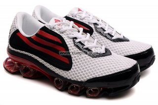 Adidas阿迪坦克 2012新款bounce轮一代跑鞋白黑红 男