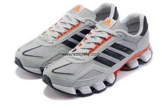 Adidas阿迪坦克 2012新款bounce轮二代跑鞋浅灰桔 男