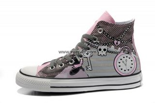 Converse匡威海外版 2012海盗朋克白红黑高帮 女